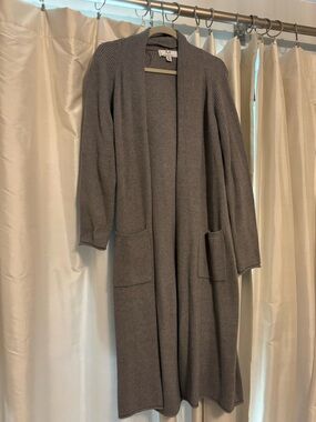 Magaschoni long warm and soft cardigan. Grey. Medium.